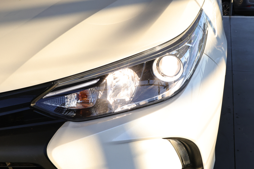 Toyota YARIS 1.5 16V FLEX SEDAN XS MULTIDRIVE 4