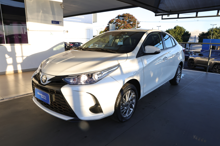 Toyota YARIS 1.5 16V FLEX SEDAN XS MULTIDRIVE