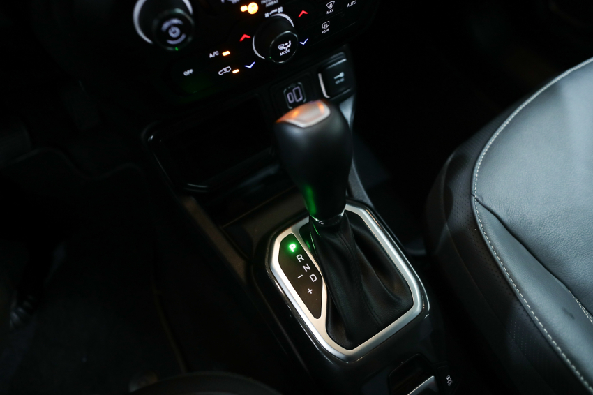 JEEP RENEGADE 1.3 T270 TURBO FLEX LONGITUDE AT6 17