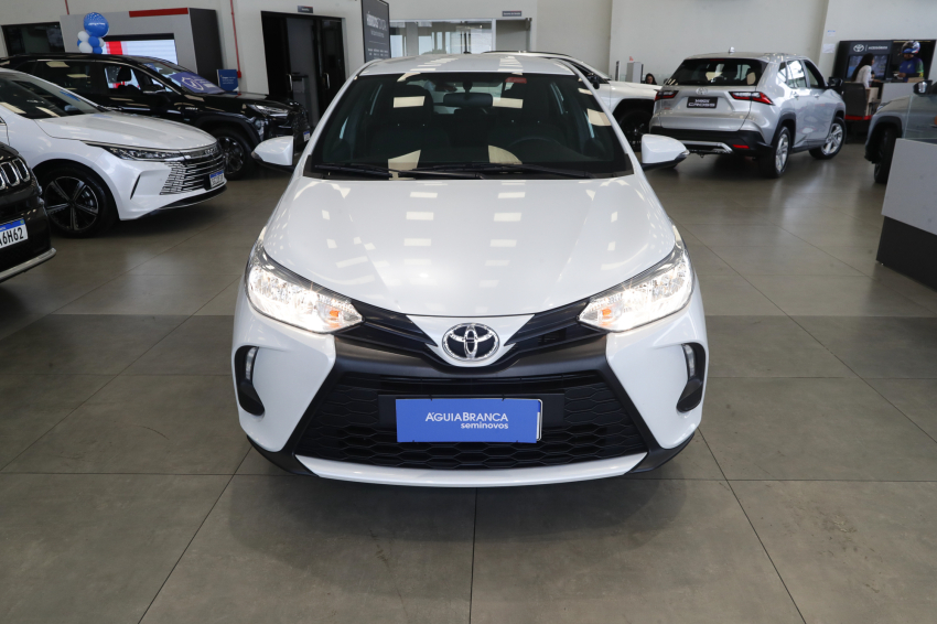 Toyota YARIS 1.5 16V FLEX XL MULTIDRIVE 4