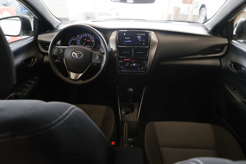 Toyota YARIS 1.5 16V FLEX XL MULTIDRIVE 14