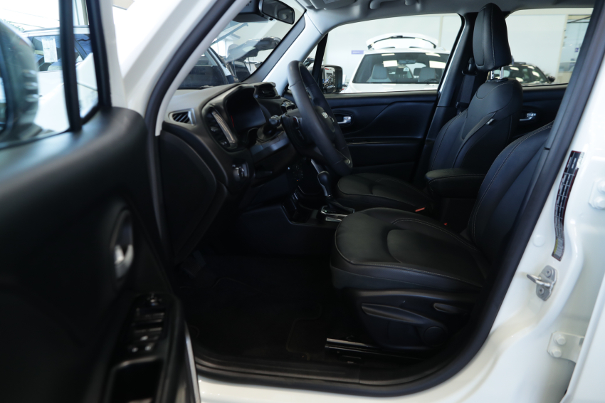 JEEP RENEGADE 1.3 T270 TURBO FLEX LONGITUDE AT6 19