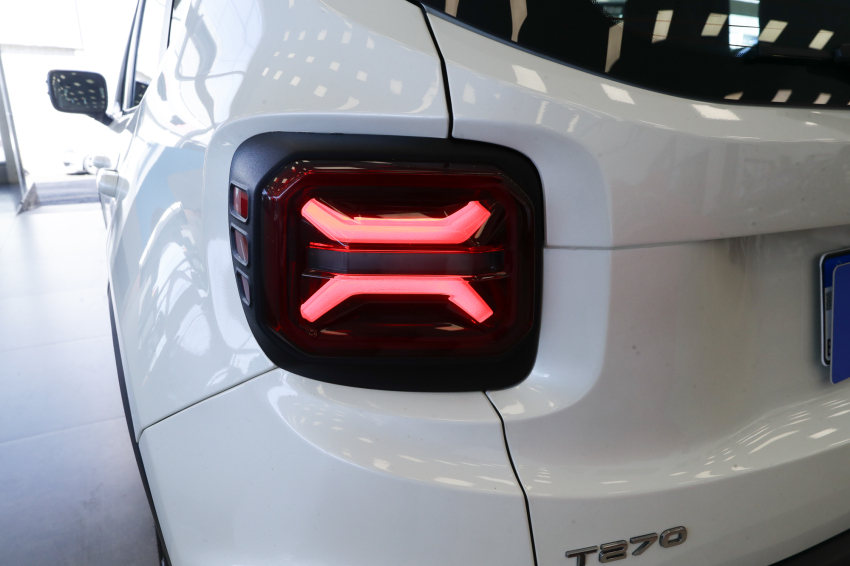 JEEP RENEGADE 1.3 T270 TURBO FLEX LONGITUDE AT6 10