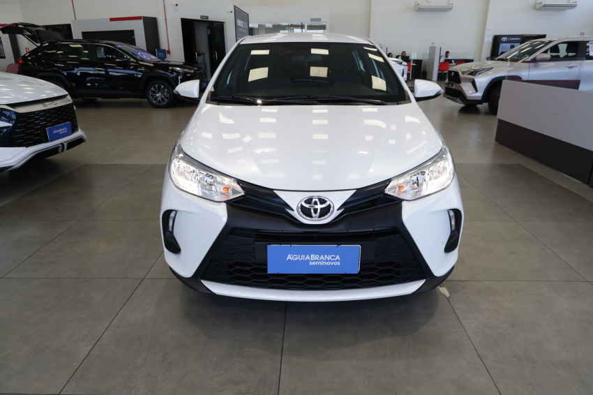 Toyota YARIS 1.5 16V FLEX XL MULTIDRIVE 3