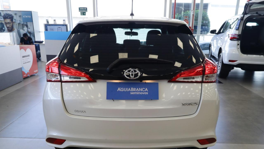Toyota YARIS 1.5 16V FLEX XL MULTIDRIVE 8