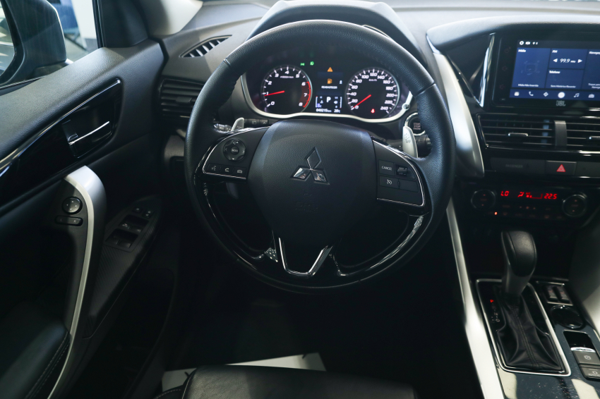 Mitsubishi ECLIPSE CROSS 1.5 MIVEC TURBO GASOLINA HPE CVT 16