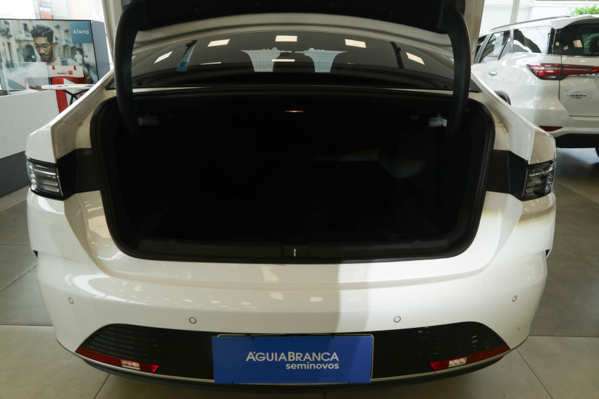 BYD KING 1.5 DM-I PHEV GS AUTOMÁTICO 11