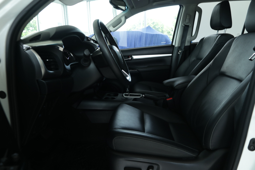 Toyota HILUX 2.8 D-4D TURBO DIESEL CD SRV 4X4 AUTOMÁTICO 21