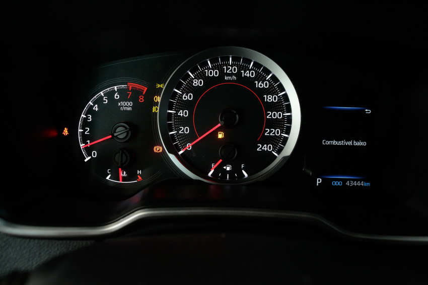 Toyota COROLLA 2.0 VVT-IE FLEX XEI DIRECT SHIFT 11