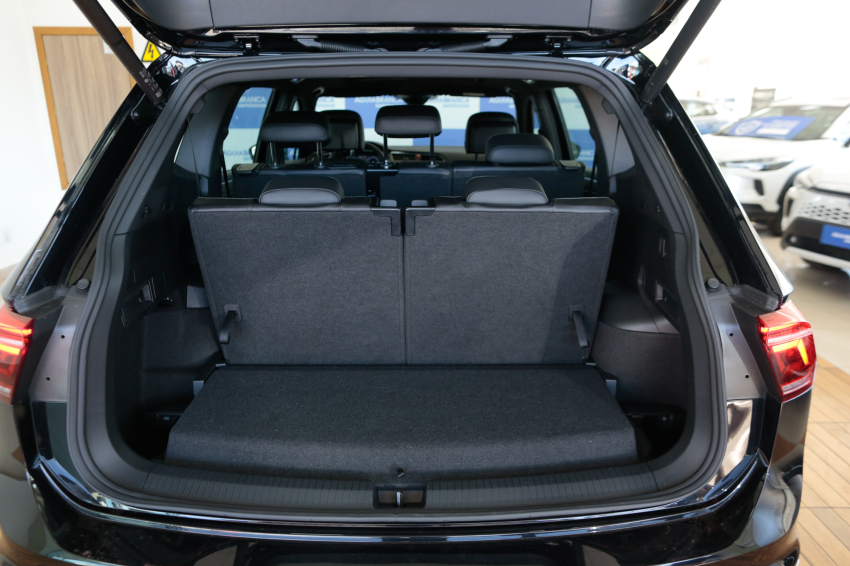 Volkswagen TIGUAN 2.0 300 TSI GASOLINA ALLSPACE R-LINE AUTOMÁTICO 10