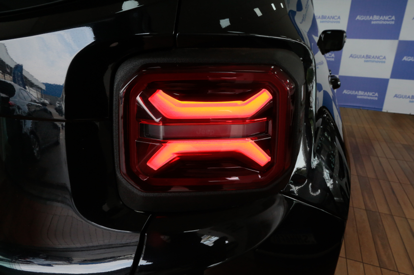 JEEP RENEGADE 1.3 T270 TURBO FLEX LONGITUDE AT6 8