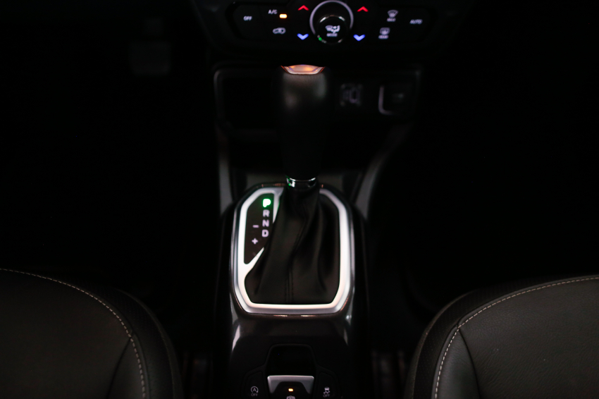 JEEP RENEGADE 1.3 T270 TURBO FLEX LONGITUDE AT6 17