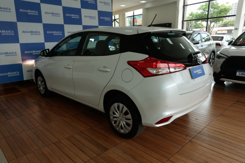 Toyota YARIS 1.5 16V FLEX XS MULTIDRIVE 6