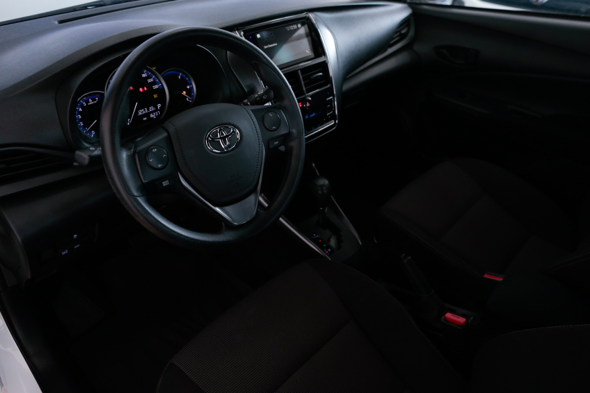 Toyota YARIS 1.5 16V FLEX XS MULTIDRIVE 14