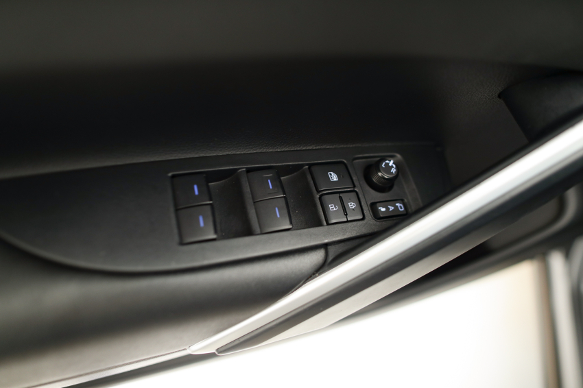 Toyota COROLLA CROSS 2.0 VVT-IE FLEX XRE DIRECT SHIFT 19