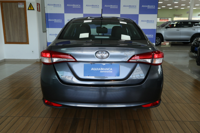 Toyota YARIS 1.5 16V FLEX SEDAN XL MULTIDRIVE 8