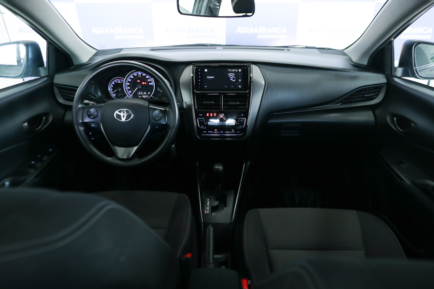 Toyota YARIS 1.5 16V FLEX SEDAN XL MULTIDRIVE 13