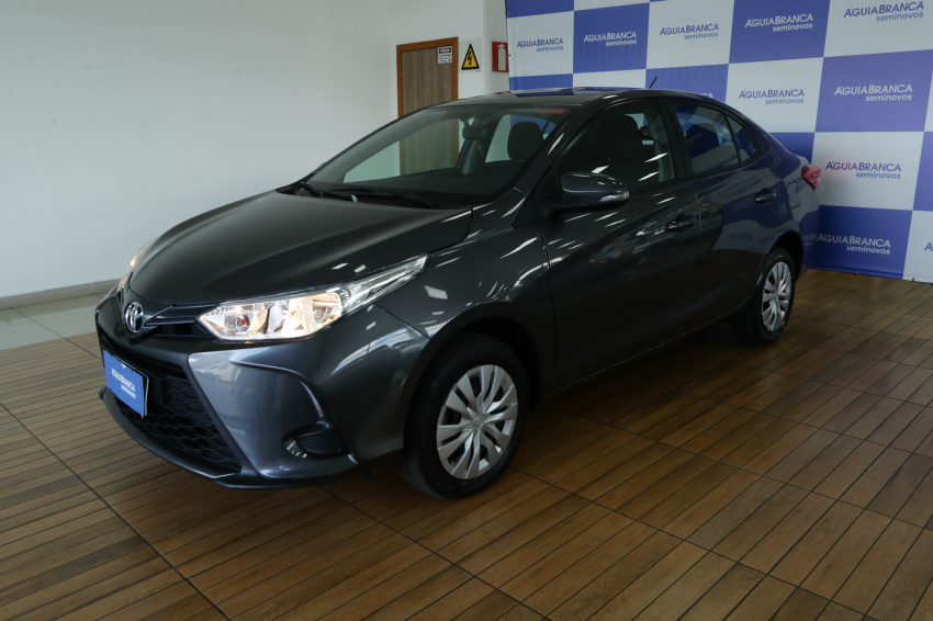 Toyota YARIS 1.5 16V FLEX SEDAN XL MULTIDRIVE