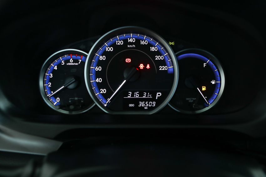 Toyota YARIS 1.5 16V FLEX SEDAN XL MULTIDRIVE 12