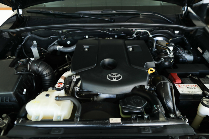 Toyota HILUX SW4 2.8 D-4D TURBO DIESEL SRX 7L 4X4 AUTOMÁTICO 6