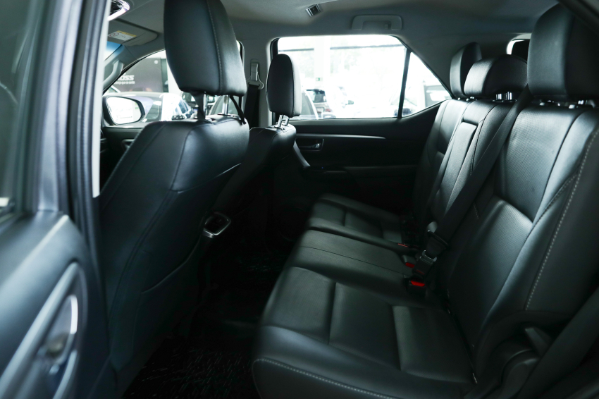 Toyota HILUX SW4 2.8 D-4D TURBO DIESEL SRX 4X4 AUTOMÁTICO 22