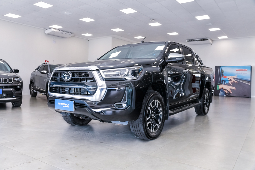 toyota hilux 2.8 d-4d turbo diesel cd srx 4x4 automatico.