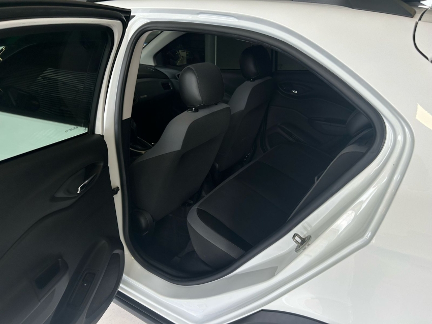 chevrolet onix 1.4 mpfi activ 8v flex 4p automatico 2019 chevrolet onix 1.4 mpfi activ 8v flex 4p automatico 2019