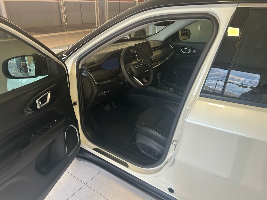 jeep compass 1.3 t270 turbo flex limited at6 4p automatico 2023 jeep compass 1.3 t270 turbo flex limited at6 4p automatico 2023