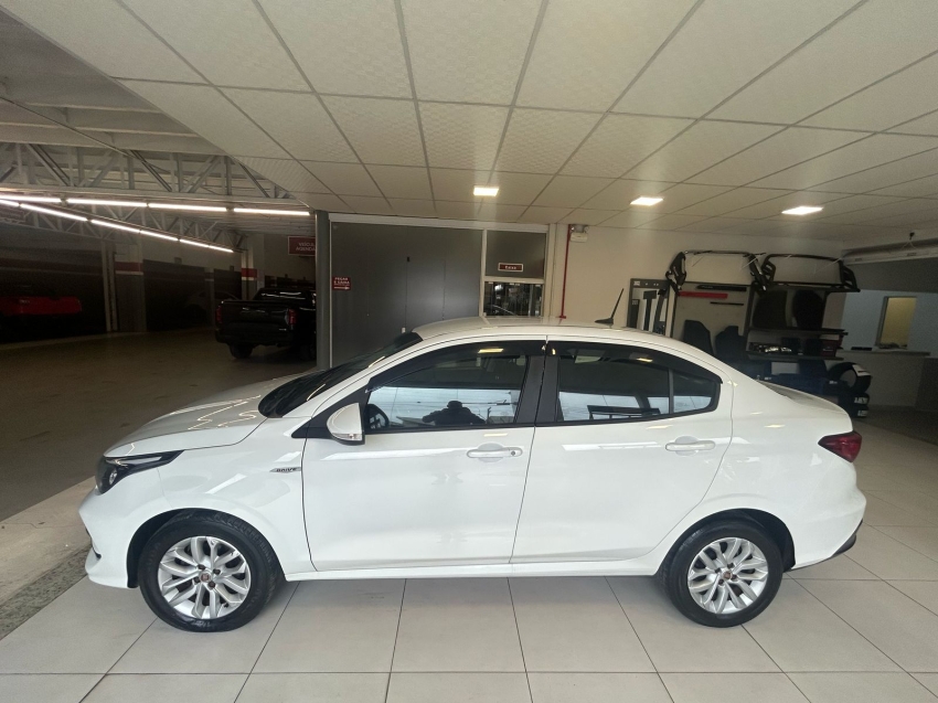 fiat cronos 1.3 firefly flex drive gsr 4p automatico 2019 fiat cronos 1.3 firefly flex drive gsr 4p automatico 2019