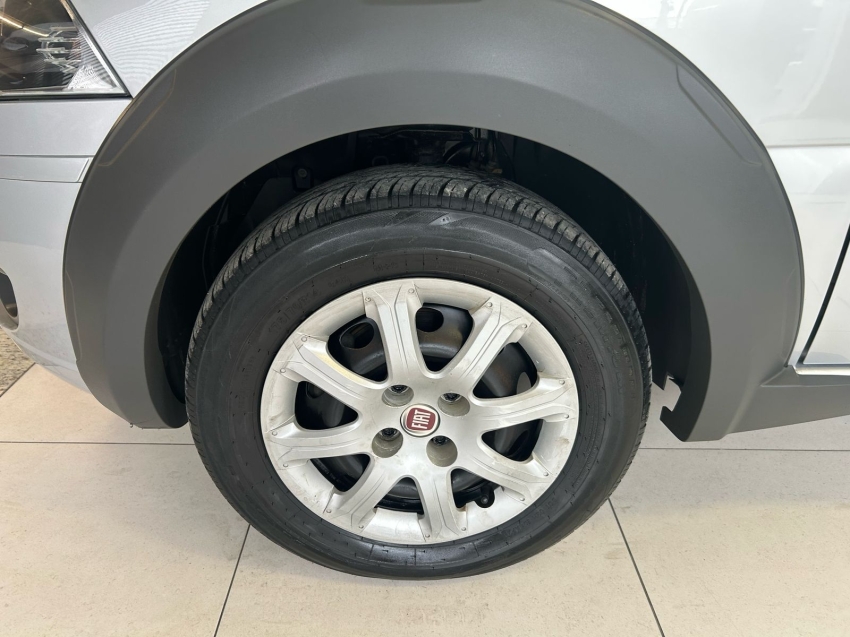 fiat strada 1.6 mpi trekking cd 16v flex 3p manual 2015 fiat strada 1.6 mpi trekking cd 16v flex 3p manual 2015