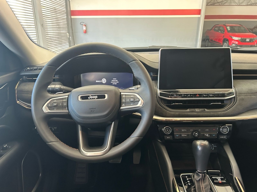jeep commander 1.3 t270 turbo flex limited at6 4p automatico 2023 jeep commander 1.3 t270 turbo flex limited at6 4p automatico 2023