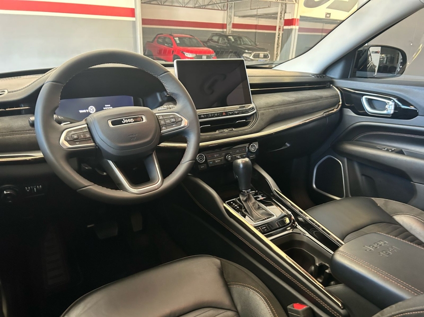 jeep commander 1.3 t270 turbo flex limited at6 4p automatico 2023 jeep commander 1.3 t270 turbo flex limited at6 4p automatico 2023