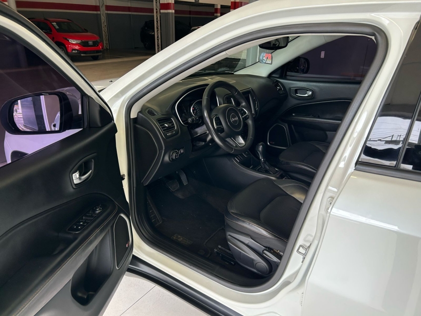 jeep compass 2.0 16v flex longitude automatico 4p 2018
