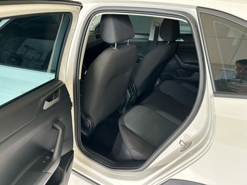 volkswagen nivus 1.0 200 tsi total flex comfortline automatico 4p 2023 volkswagen nivus 1.0 200 tsi total flex comfortline automatico 4p 2023