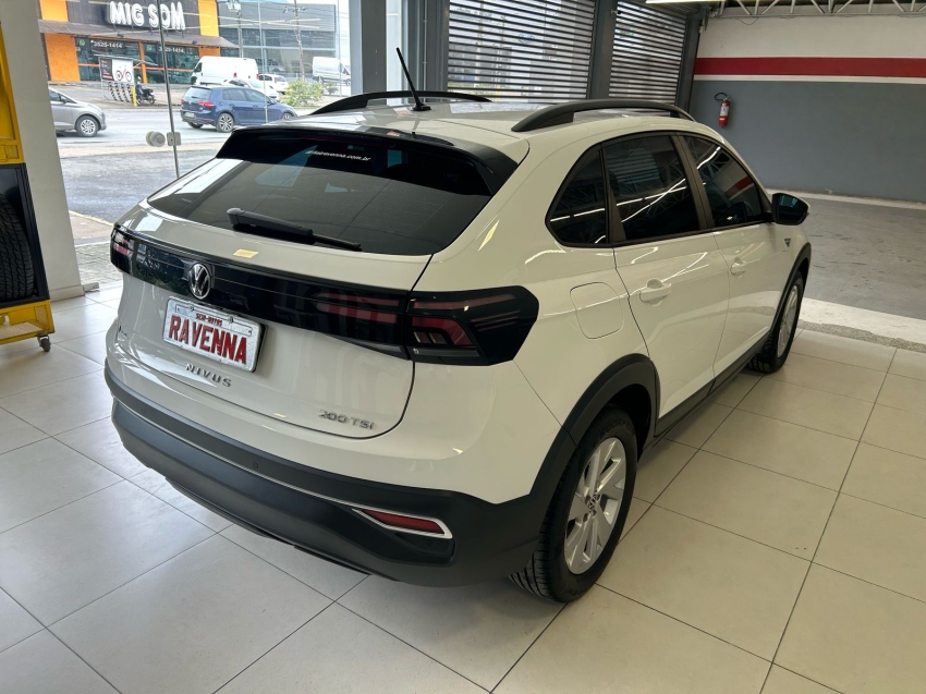 volkswagen nivus 1.0 200 tsi total flex comfortline automatico 4p 2023 volkswagen nivus 1.0 200 tsi total flex comfortline automatico 4p 2023