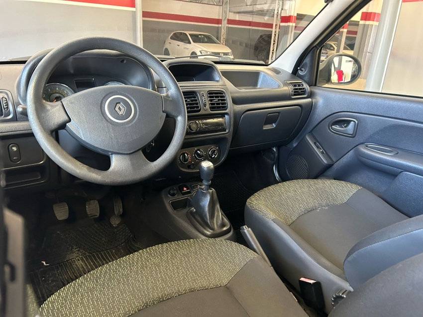 renault clio 1.0 expression 16v flex 4p manual automatico 2014