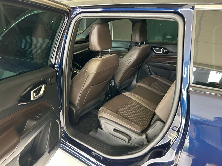jeep commander 1.3 t270 turbo flex overland at6 4p automatico 2022 jeep commander 1.3 t270 turbo flex overland at6 4p automatico 2022