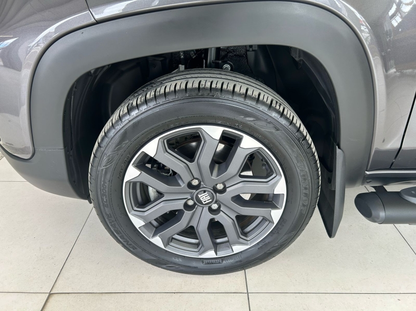 fiat strada 1.0 turbo 200 flex ultra cd cvt 1.3 4p automatico 2025 fiat strada 1.0 turbo 200 flex ultra cd cvt 1.3 4p automatico 2025