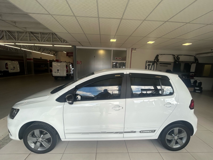 volkswagen fox 1.6 msi total flex connect 4p manual 2020