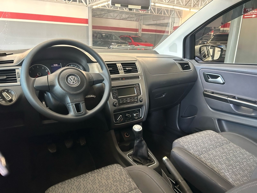 volkswagen fox 1.0 mi comfortline 8v flex 4p manual 2015 volkswagen fox 1.0 mi comfortline 8v flex 4p manual 2015