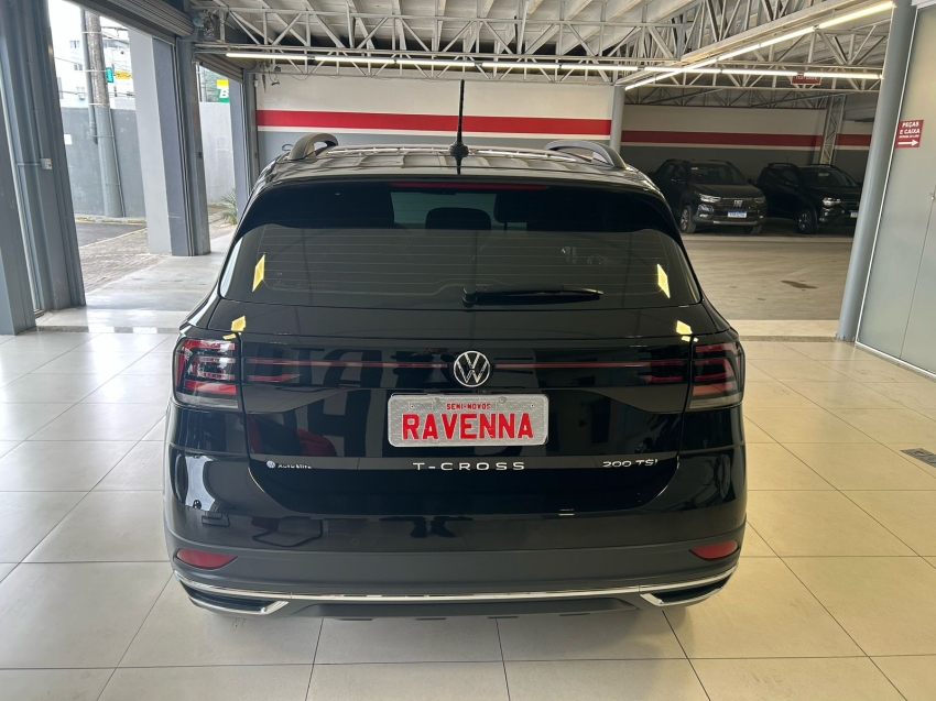 volkswagen t-cross 1.0 200 tsi total flex comfortline automatico 4p 2022