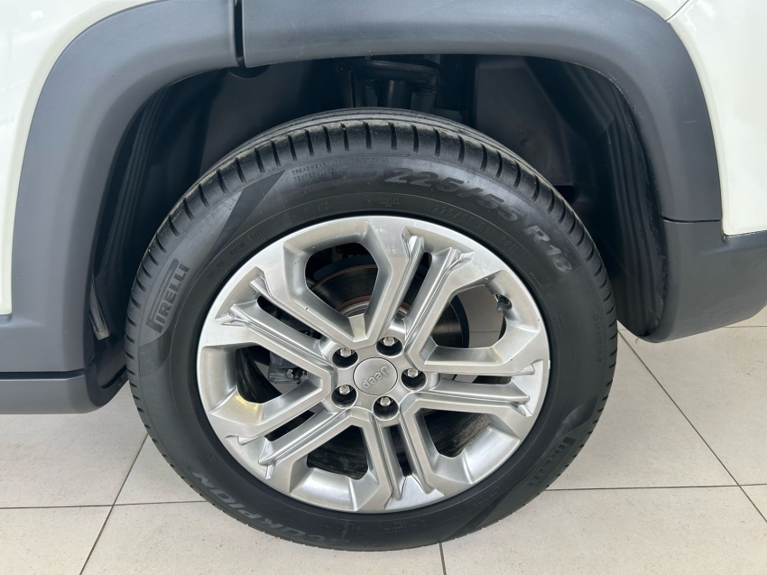 jeep compass 1.3 t270 turbo flex longitude at6 4p automatico 2023 jeep compass 1.3 t270 turbo flex longitude at6 4p automatico 2023