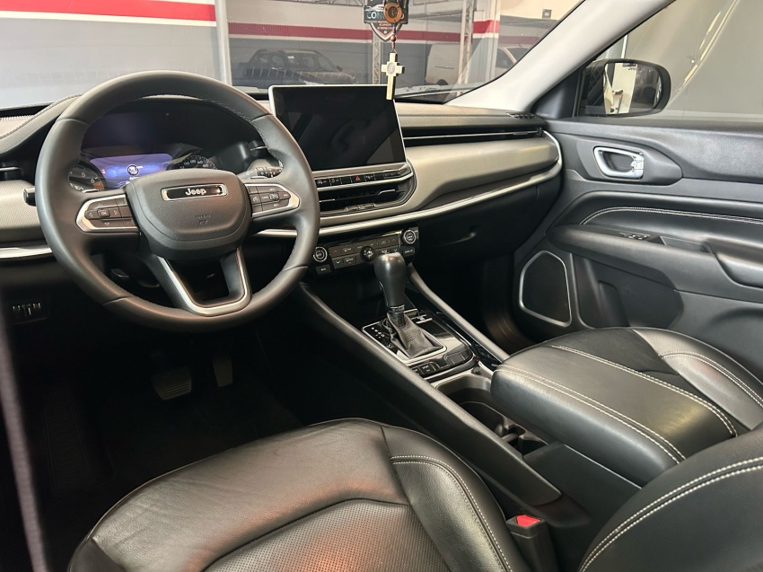 jeep compass 1.3 t270 turbo flex longitude at6 4p automatico 2023 jeep compass 1.3 t270 turbo flex longitude at6 4p automatico 2023