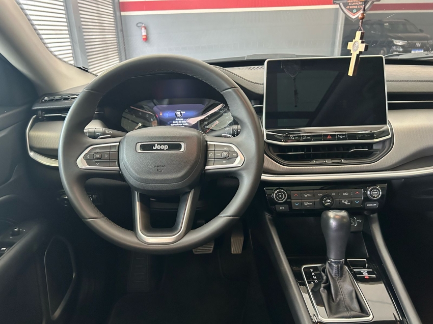 jeep compass 1.3 t270 turbo flex longitude at6 4p automatico 2023 jeep compass 1.3 t270 turbo flex longitude at6 4p automatico 2023