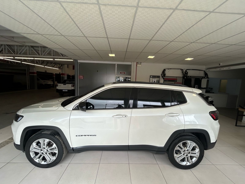 jeep compass 1.3 t270 turbo flex longitude at6 4p automatico 2023 jeep compass 1.3 t270 turbo flex longitude at6 4p automatico 2023