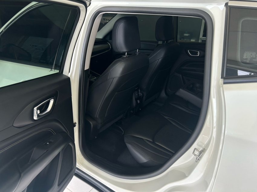 jeep compass 1.3 t270 turbo flex longitude at6 4p automatico 2023 jeep compass 1.3 t270 turbo flex longitude at6 4p automatico 2023