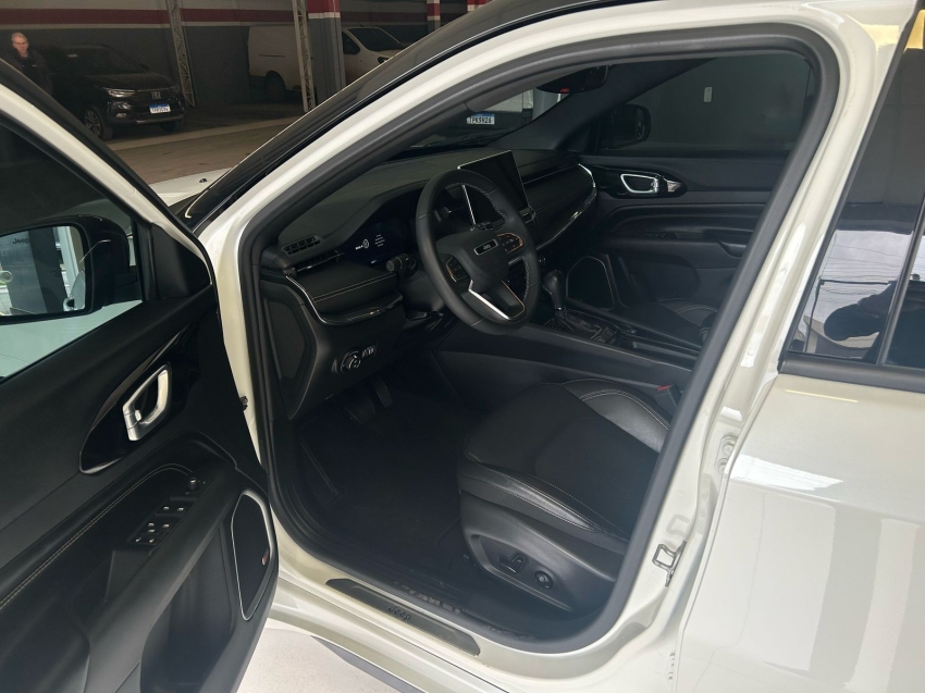 jeep compass 1.3 t270 turbo flex s at6 4p automatico 2022 jeep compass 1.3 t270 turbo flex s at6 4p automatico 2022