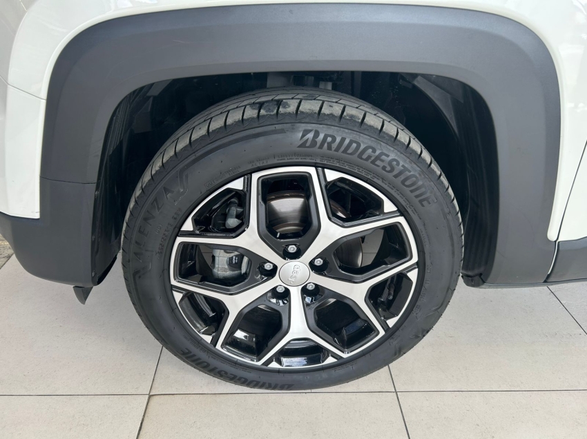 jeep renegade 1.3 t270 turbo flex sahara at6 4p automatico 2025