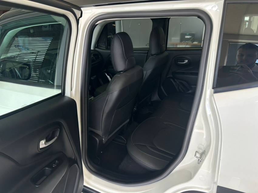 jeep renegade 1.3 t270 turbo flex sahara at6 4p automatico 2025