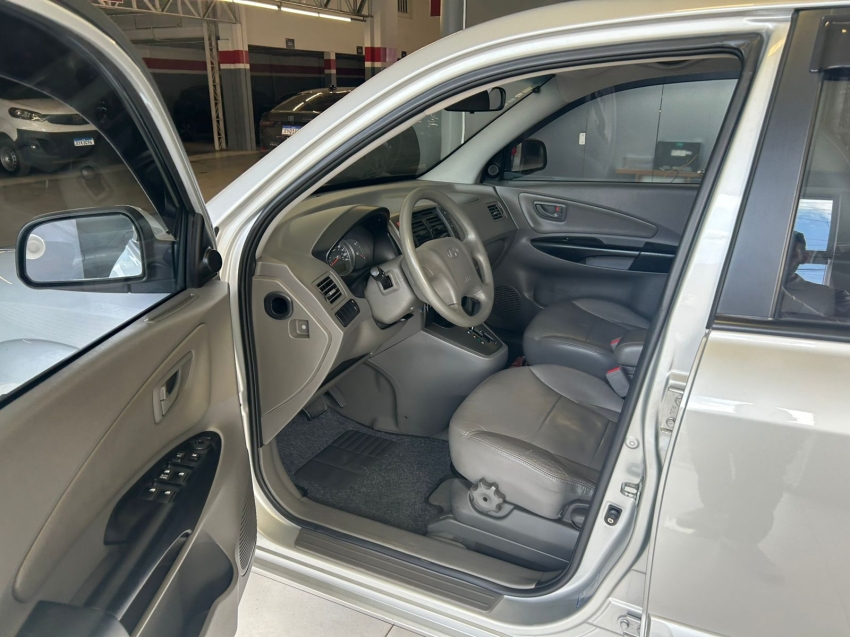hyundai tucson 2.0 mpfi gls 16v 143cv 2wd flex 4p automatico 2015 hyundai tucson 2.0 mpfi gls 16v 143cv 2wd flex 4p automatico 2015